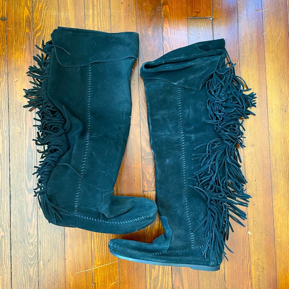 Minnetonka Black Suede Fringe Knee-high Boots 7